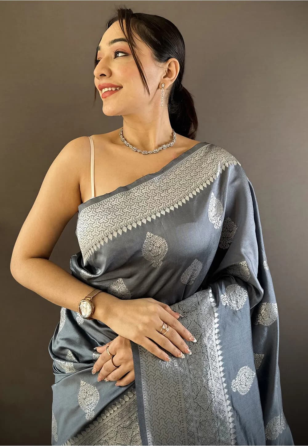 Khwaish Soft Silk Floral Motifs Banarasi Saree