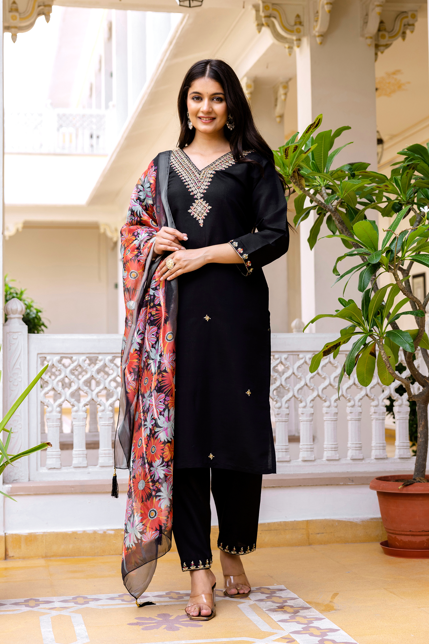 MY Fashion Premium Embroidered Viscose Chanderi Silk Kurti Pant & Dupatta Set � HR-28
